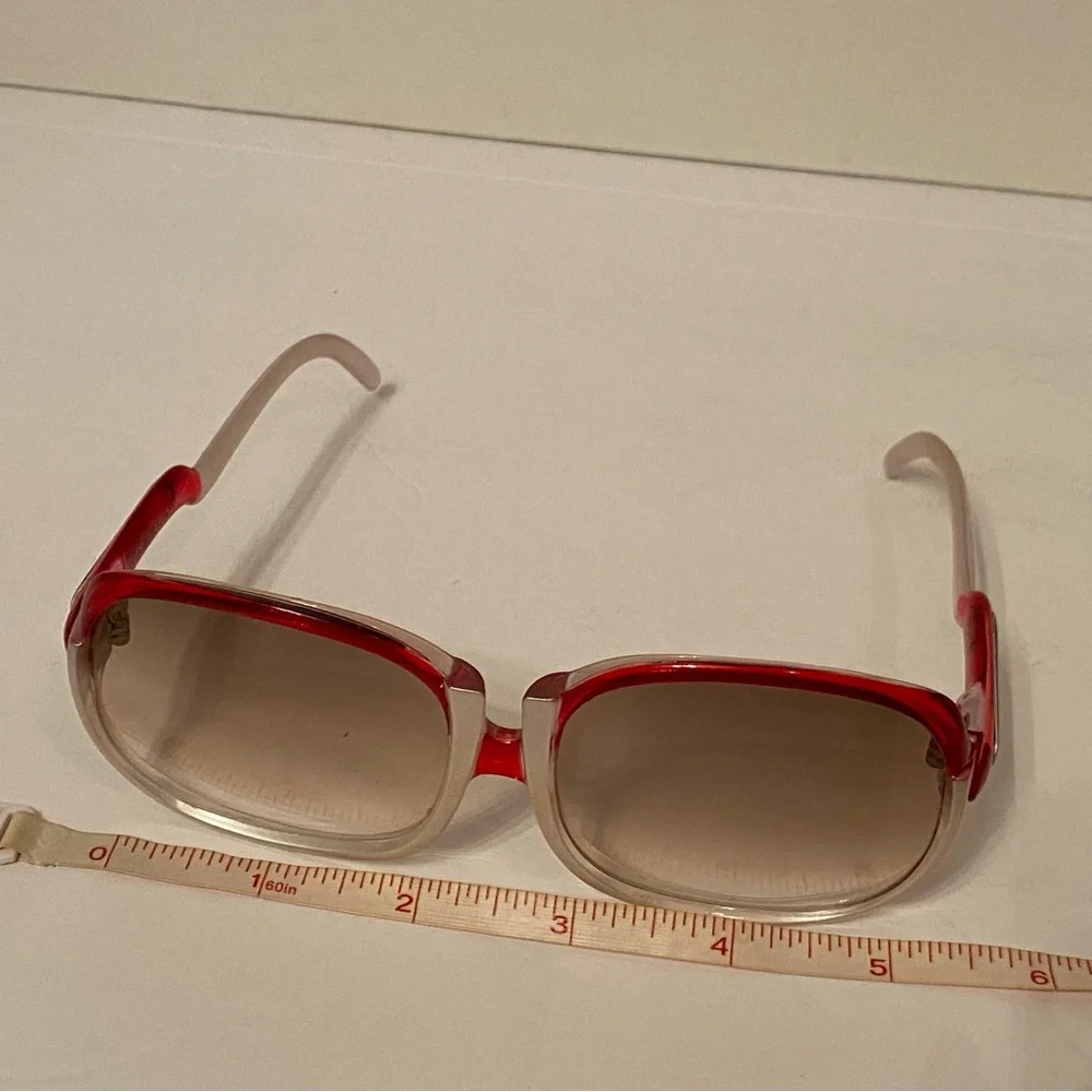 GUY LAROCHE SOLEIL SUNGLASSES SUNNIES PINK SILVER OVERSIZED FRAMES VINTAGE